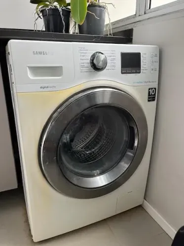 Lava e seca Samsung inverter 10 kg com defeito