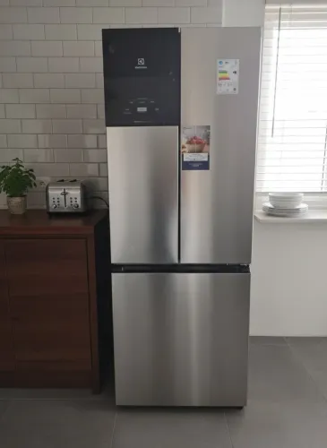 Geladeira Electrolux 3 portas inox