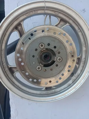 Roda de motoHonda scooter