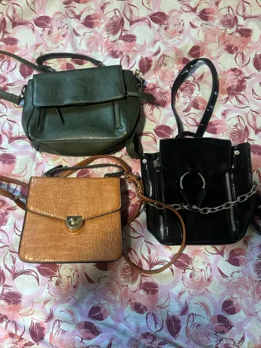 Bolsas variadas novas