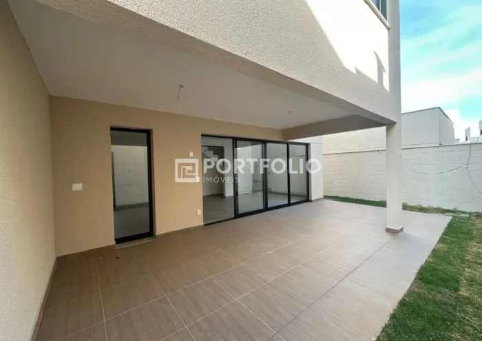 Sobrado com 4 dormitórios à venda, 181 m² por R$ 1.122.000,00 - Conjunto Residencial Stori