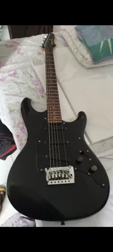 Guitarra Ibanez Roadstar
