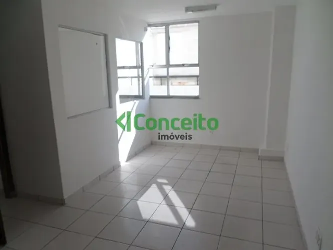 Localizado próximo ao batalhão da PM, supermercados e faculdades com fácil acesso ao local