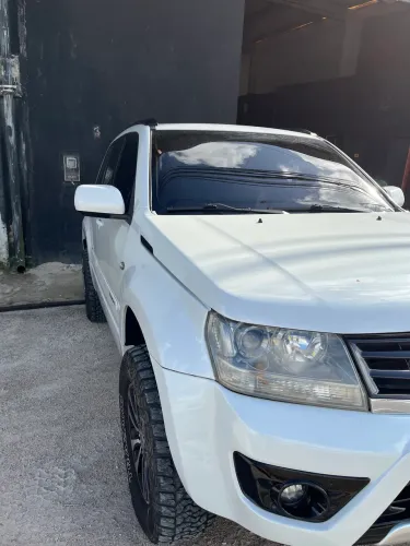 Suzuki Grand Vitara 2.0 16V 4x2/4x4 5P Aut. 2010