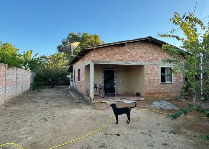 Casa no goiabal 