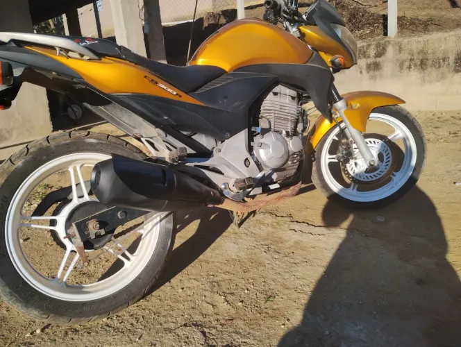 Cb300r 2010
