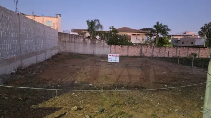 Lote Plano 375m² (15x25) | Excelente Localização | Documentação Regularizada