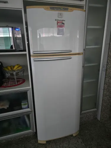 Geladeira Electrolux DF45