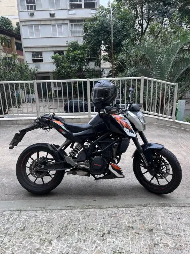 Vendo KTM DUKE200 2016/2017 doc meu nome 2026 Pneus Diablo Rosso 3