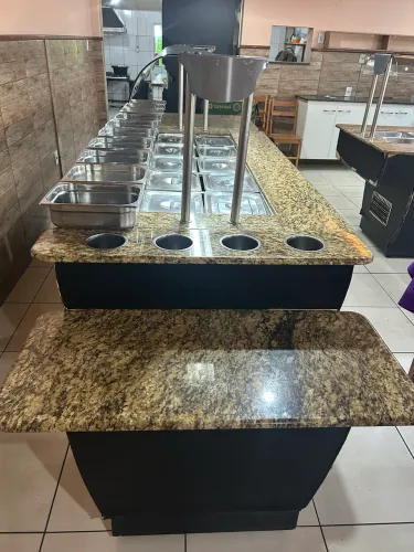 Buffet self service quente e buffet self service resfriado