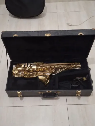 Sax alto Eagle