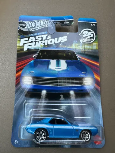 Hot Wheels Velozes e Furiosos Camaro Silver Series