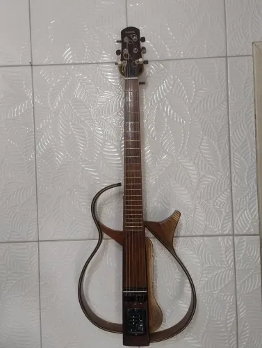 Violão vazando luthier náilon todo perfeito
