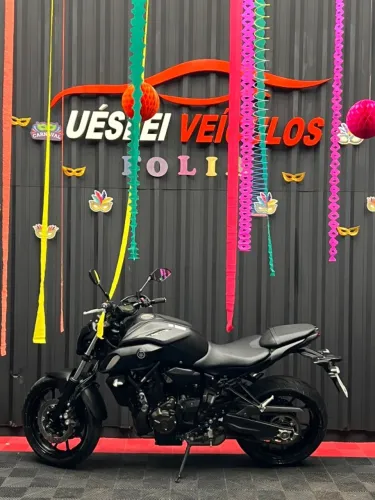 LINDA MT-07 SEMI NOVA