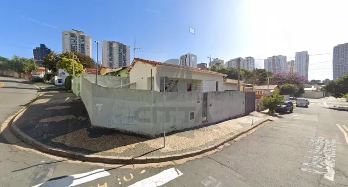 Casa com 2 quartos à venda no bairro Taquaral em Campinas/SP.