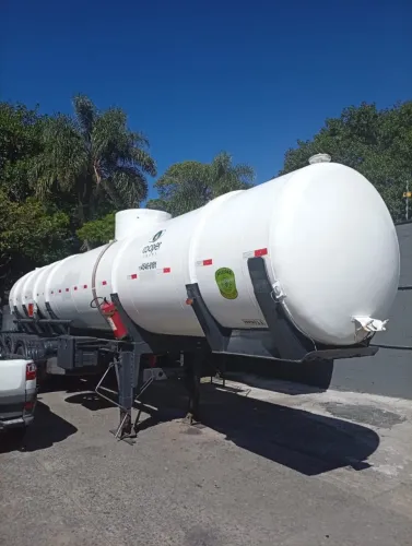 Facchini Tanque Aço Carbono 3 Eixos 2010 Sem Pneus | Rogério Caminhões