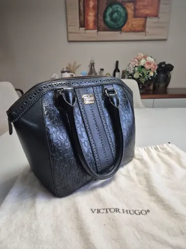 Bolsa Vitor Hugo