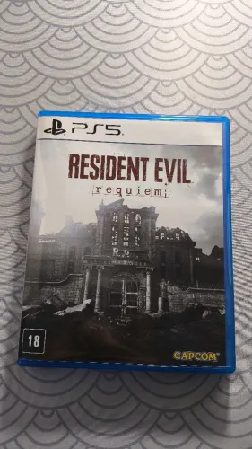 VENDO RESIDENT EVIL REQUIEM NOVO