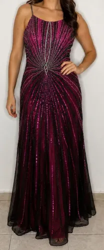 Vestido magenta e preto c/ pedrarias