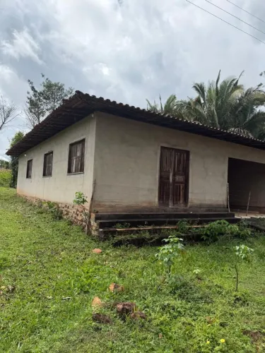Vende-se casa no Povoado de CEARÁ, no Município de Guimarães/ MA