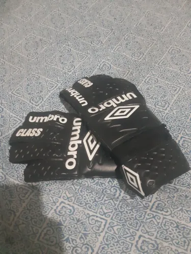  Kit Jogador Completo: Luva Goleiro + Chuteira + Meião e Meia Cortada