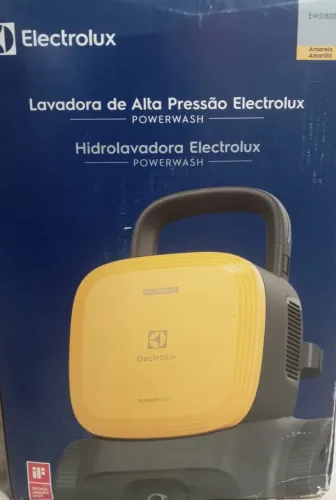 Lavadora de Alta pressao electrolux POWERWASH 1800PSI, 1450W com aplicador de detergente