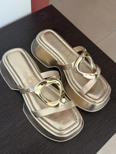 Sandália Carmen Steffns 36