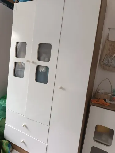 Guarda-roupa infantil 
