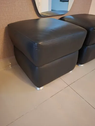 Vendo puffs grandes e em otimo estado de conservação l