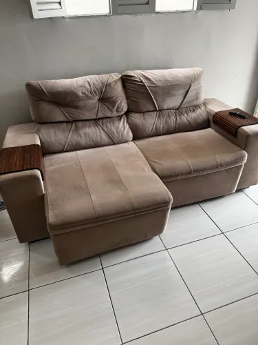 Sofá retrátil e reclinável 