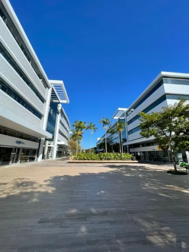 Ótima sala comercial no Square Corporate ,Cacupé , Florianópolis SC.