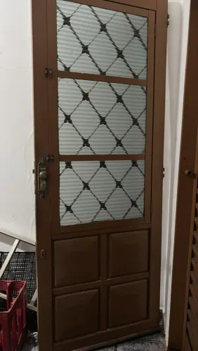 Porta com vidro
