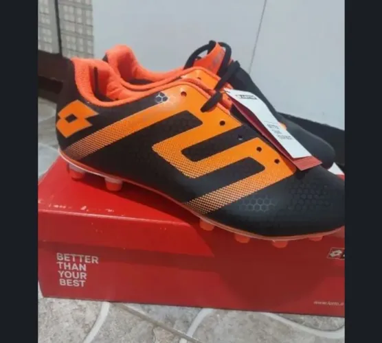 Chuteira Lotto campo n 40 nova