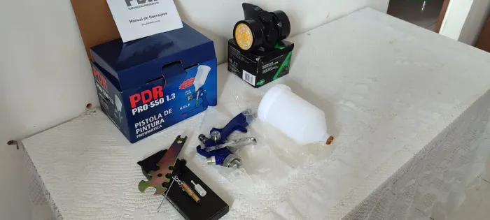 Pistola de pintura e máscara de pintura 