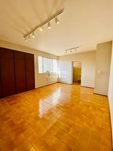 Apartamento Flat à venda, 38m²,com 1 banheiro e vaga de garagem - Edifício Porto Seguro -