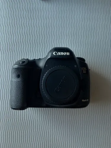 Câmera cânon 5D Mark III