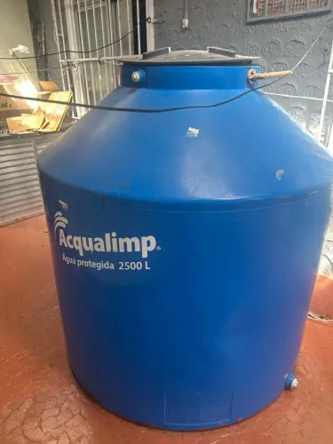 Caixa d'água 2,500 litros