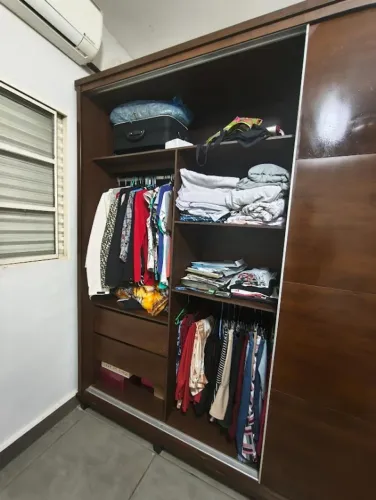 Guarda Roupa de Casal 270x225 com 2 portas de correr