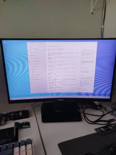 Monitor Asus tuf curvo 24p