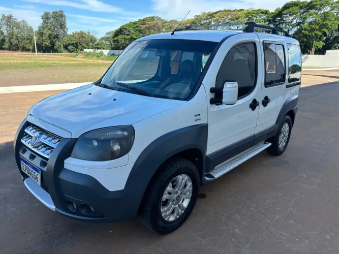 Fiat Doblo Adv/adv Tryon/locker 1.8 Flex 2011