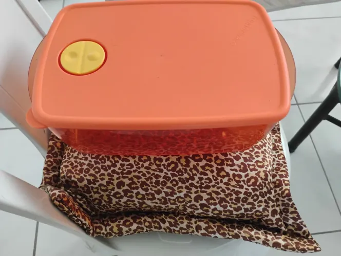 Vasilha Tupperware novíssima 