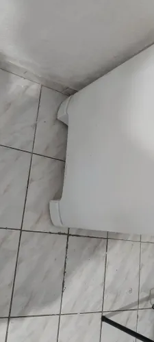 Geladeira com defeito, parou de gelar, não tenho interesse de consertar!