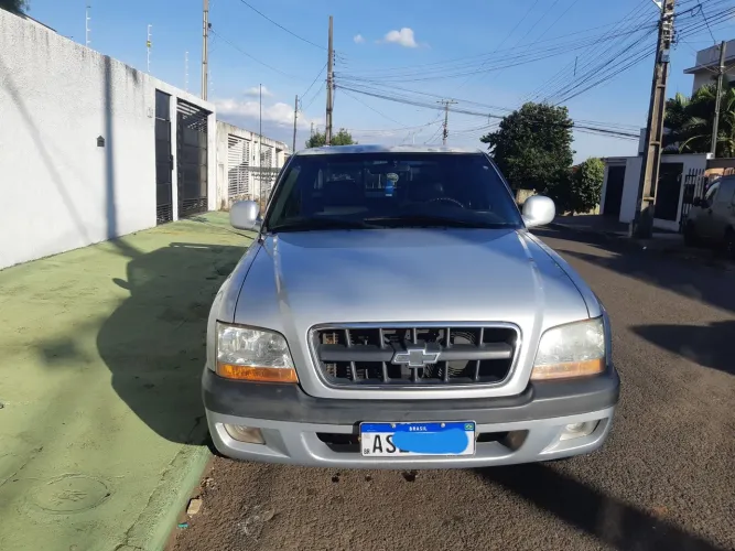 Chevrolet S10 Pick-up Luxe 2.8 4X2 CD TB Int.dies. 2002