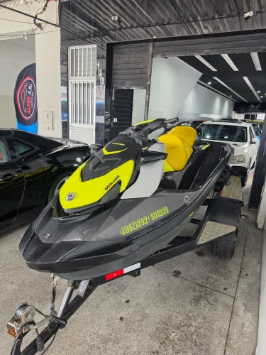 Jet-ski Sea-Doo GTR230 2020