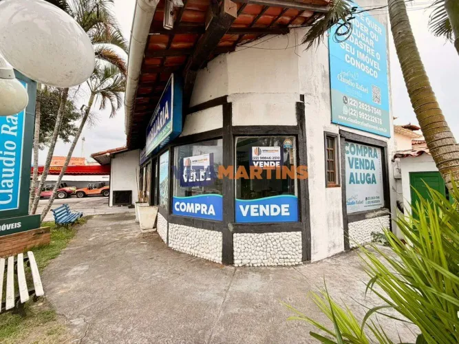 Loja Comercial com Mezanino no Centro de Armação dos Búzios/RJ por R$700.000,00