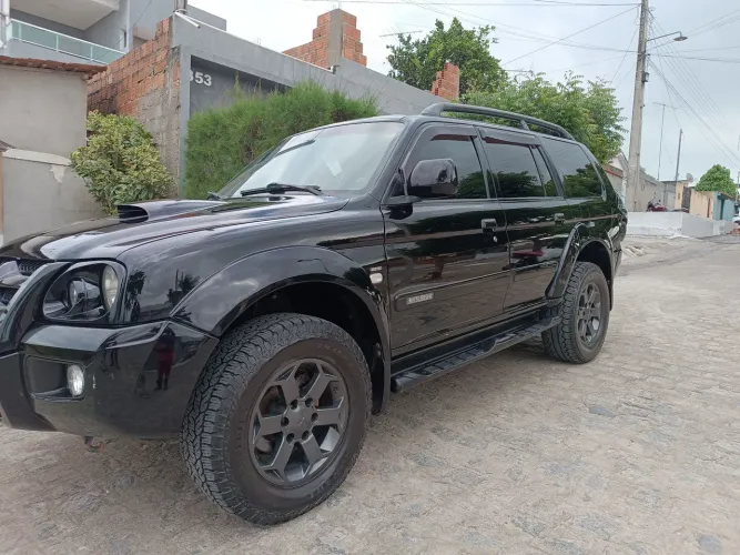 Mitsubishi Pajero Sport HPE 2.5 4X4 Diesel Aut. 2010