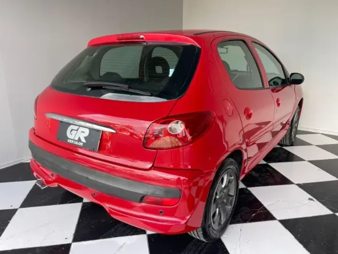 Peugeot 207 XR 1.4 Flex 8V 5P 2011