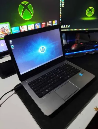 Vendo Notebook HP i7 SSD 8GB RAM 