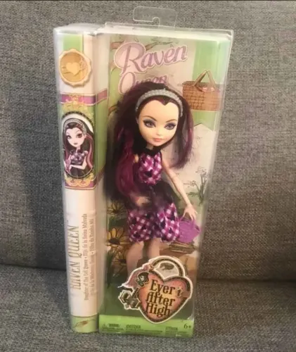 Ever After High Raven Queen. Nova, Lacrada, Na Caixa. 2014