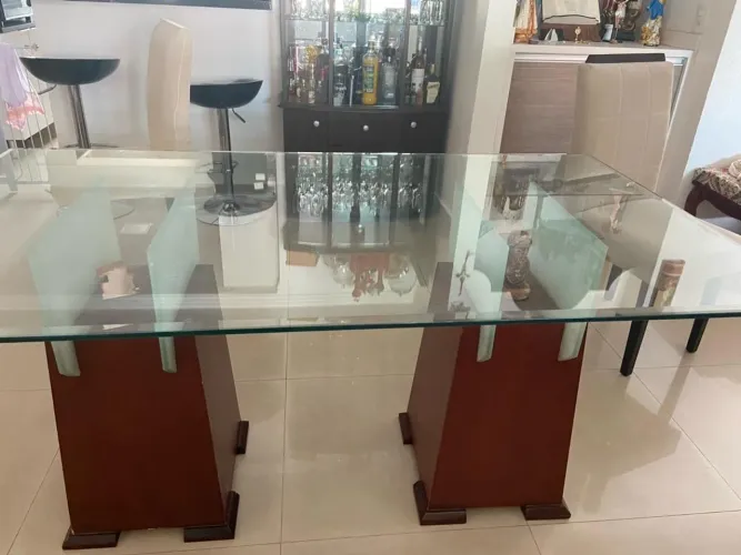 Mesa de Jantar em vidro temperado 